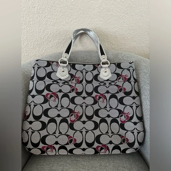 Coach Poppy Glam Tote Bag - Picture 2 of 9